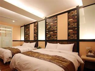 Star Moon B&B Nantou Exteriör bild